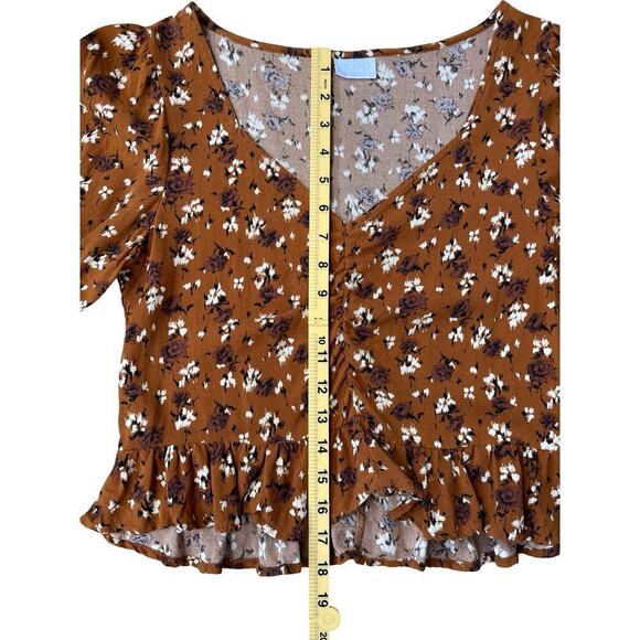 Abound Floral Peplum Brown White High Low Hem Short Sleeve Top – Size Small - Picture 4 of 9